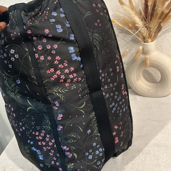 LeSportsac Medium Weekender Bag Tote multicolor - Picture 11 of 14